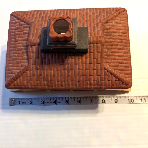 Train Station Tealight Holder By PartyLite - Picture 6 of 10